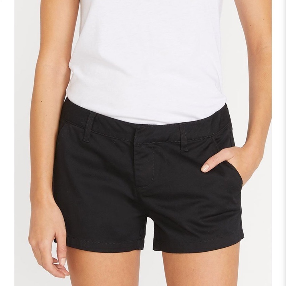 Madison Studio Dress Shorts Size 12